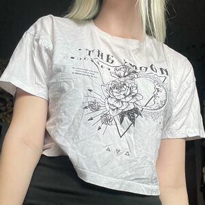 Stradivarius “The Moon” Tarot Moon Astrology White Graphic Cropped Tee
